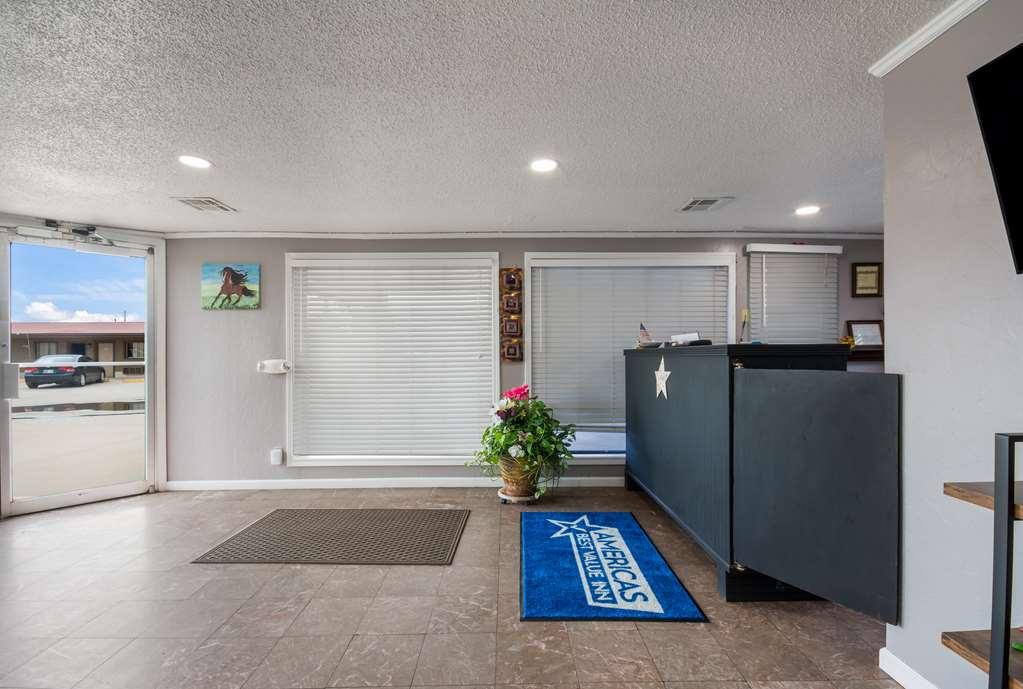 Americas Best Value Inn Woodward At 8Th St Interieur foto